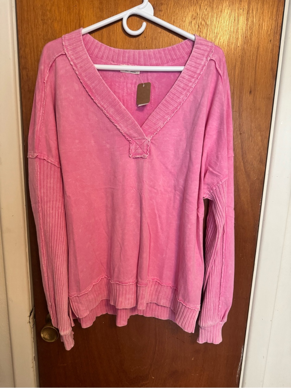 Women's Pink V-Neck Lightweight Pullover Sweater